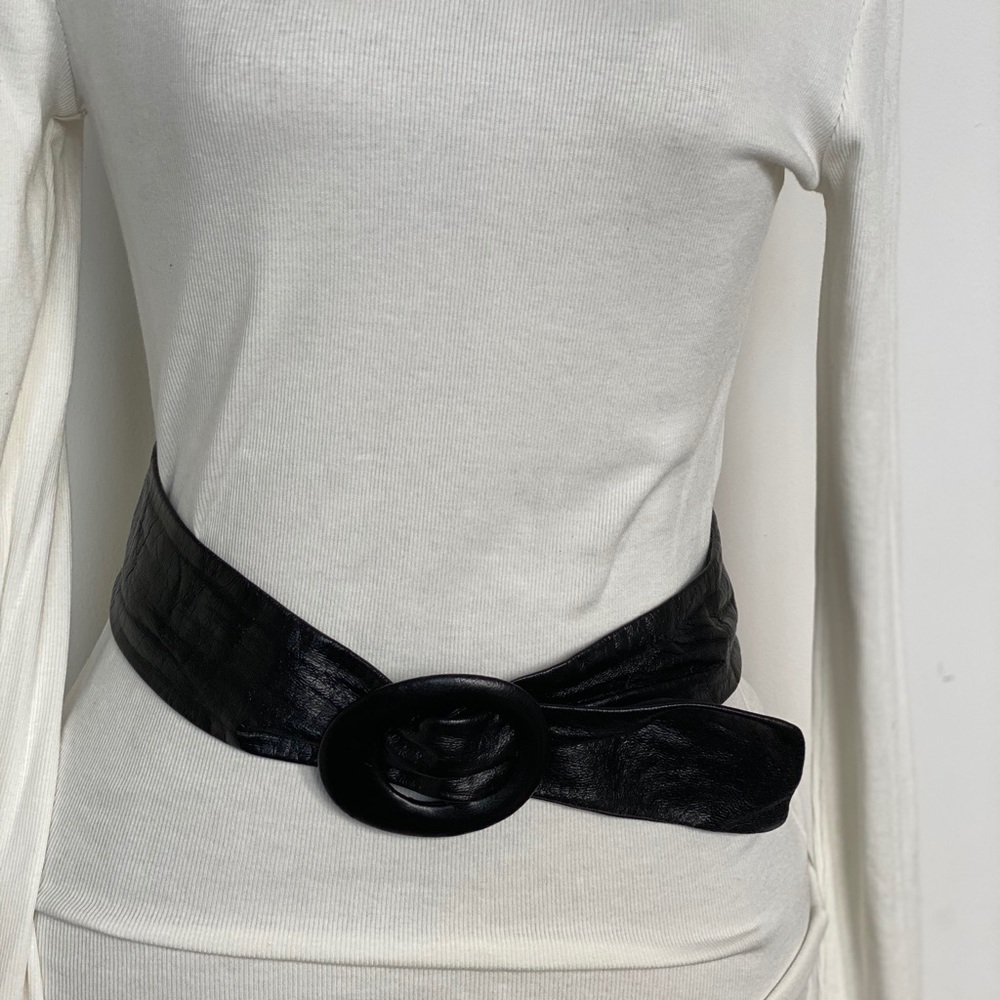 Vintage leather black belt. 80’s